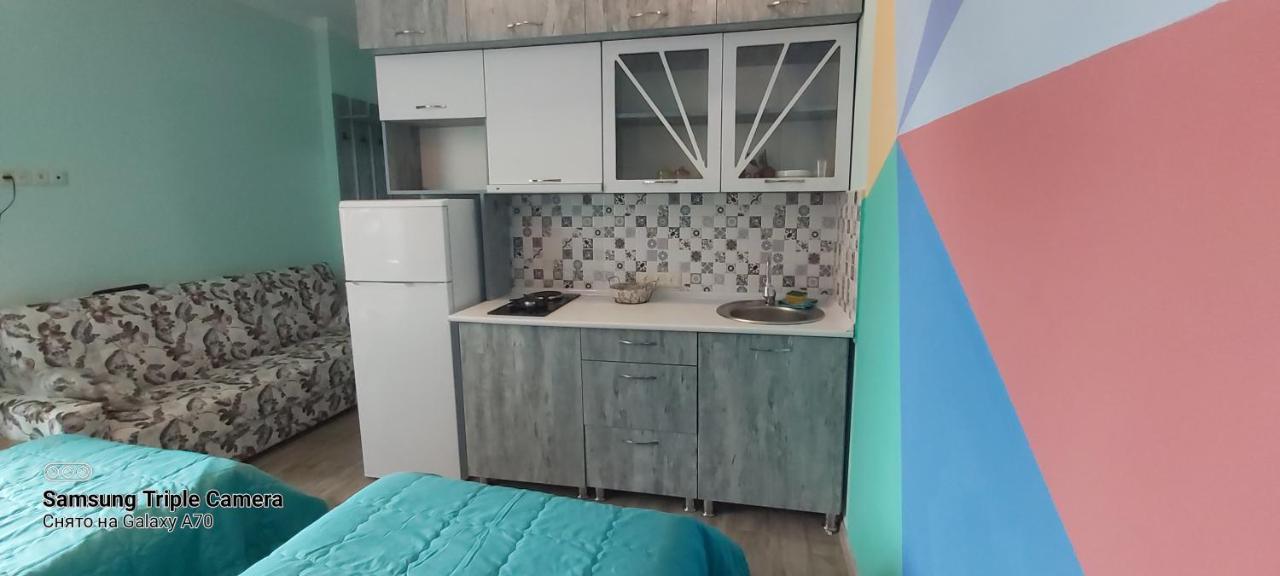 Студия Радуга У Моря Колхида Batumi Exterior foto