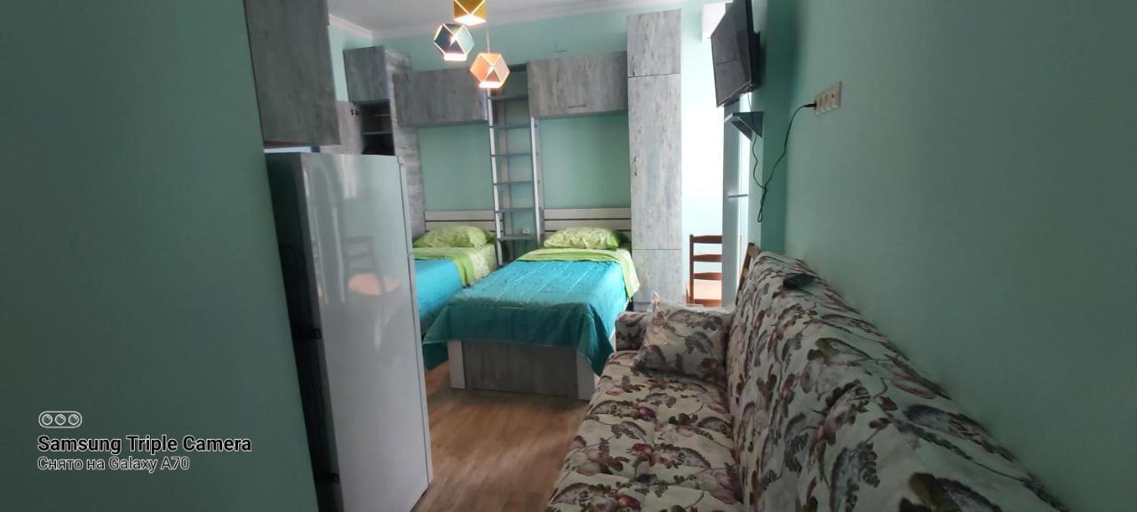 Студия Радуга У Моря Колхида Batumi Exterior foto
