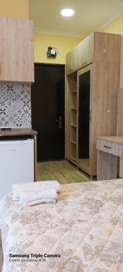 Студия Радуга У Моря Колхида Batumi Exterior foto